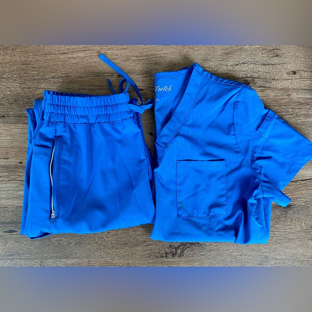 Easy Stretch By Butter-Soft Scrub Set - image 1